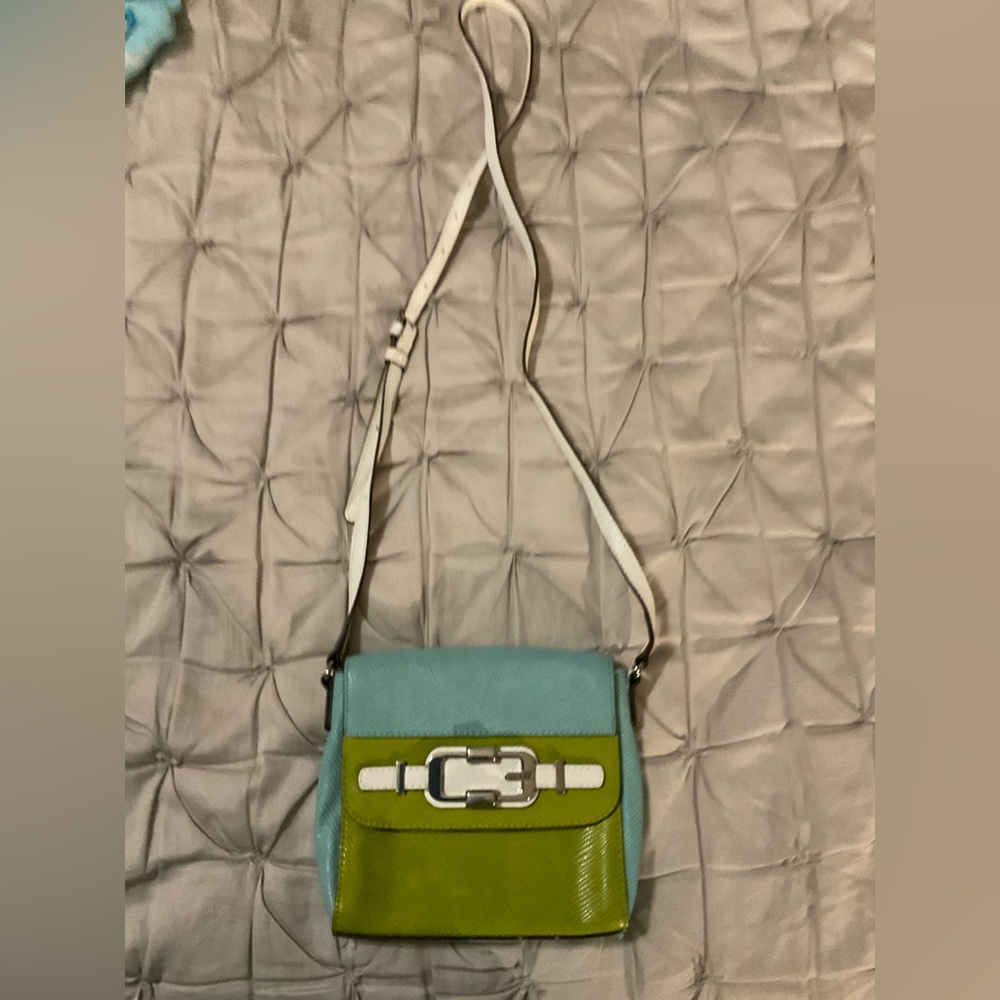 Guess crossbody textured vinyl crossbody bag